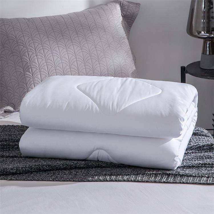 罗莱七孔云柔四季被-3.jpg